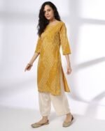 Women Printed Straight Kurta - Image 2